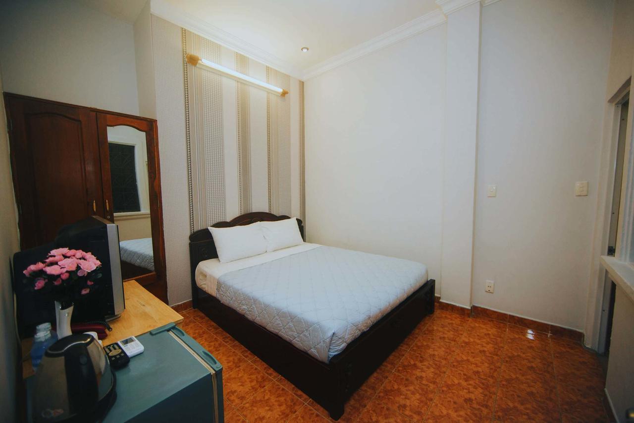 Ha Vy Hotel Hô Chi Minh-Ville Extérieur photo